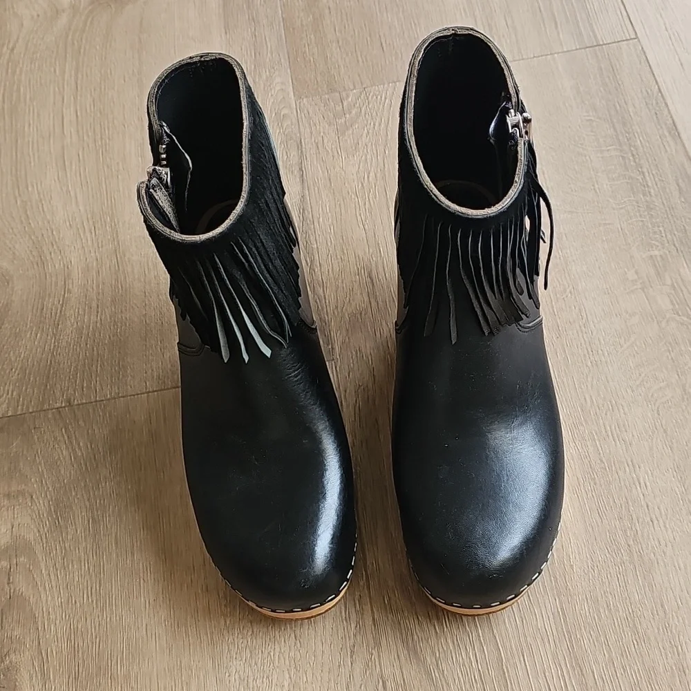 Swedish Hasbeens Black Ankle Boots with Fringe Size 37 - Picture 4 of 7